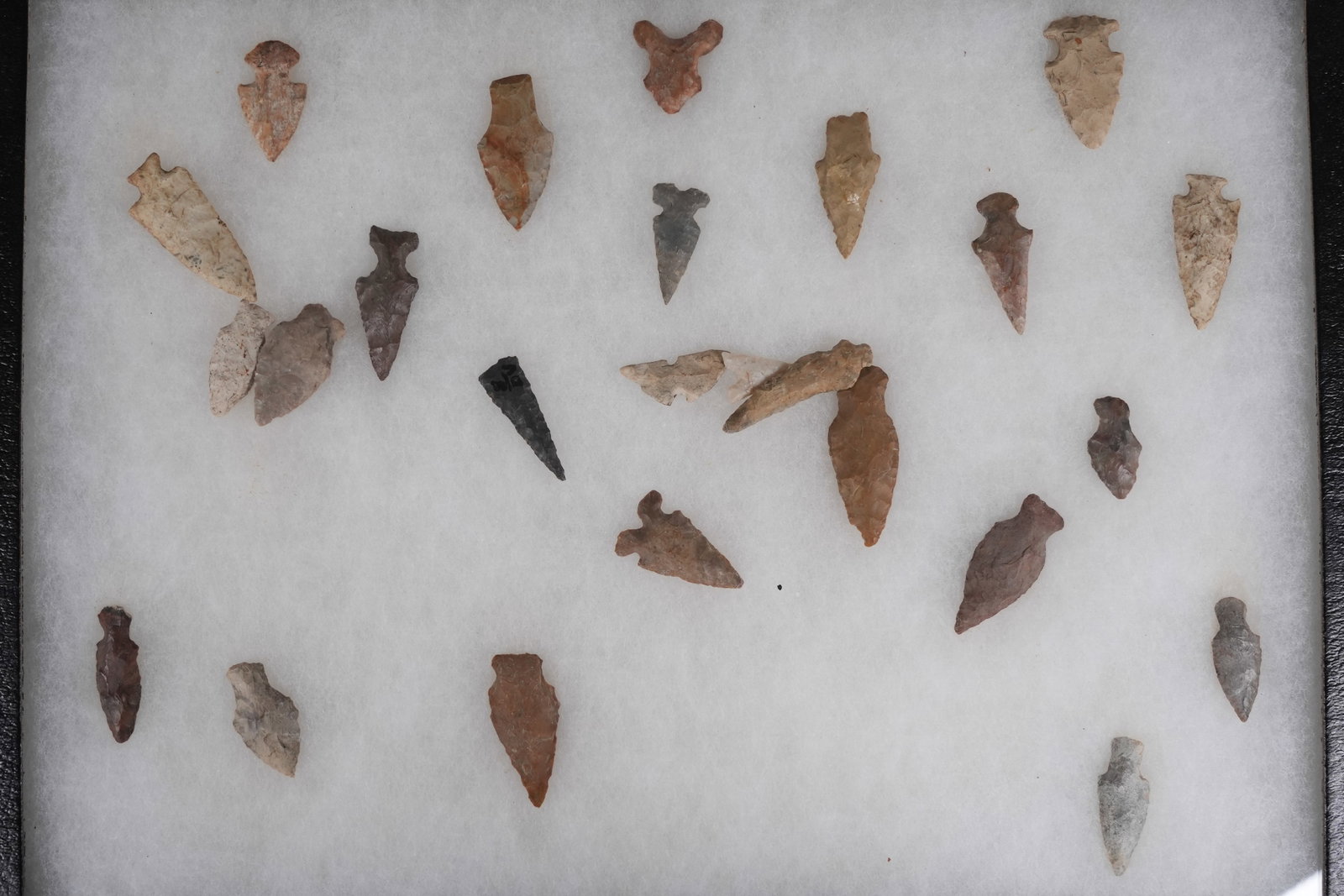 Lots Native American antique arrowheads - 4