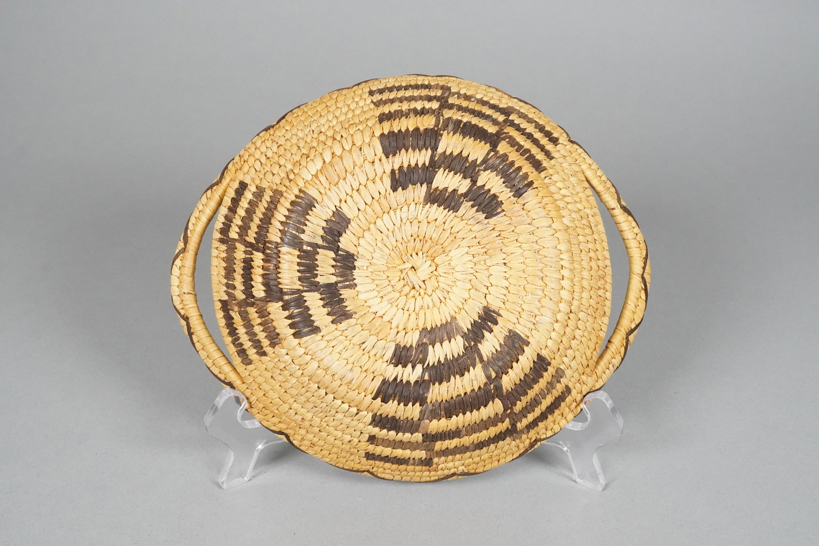 Antique Native American basket - 7