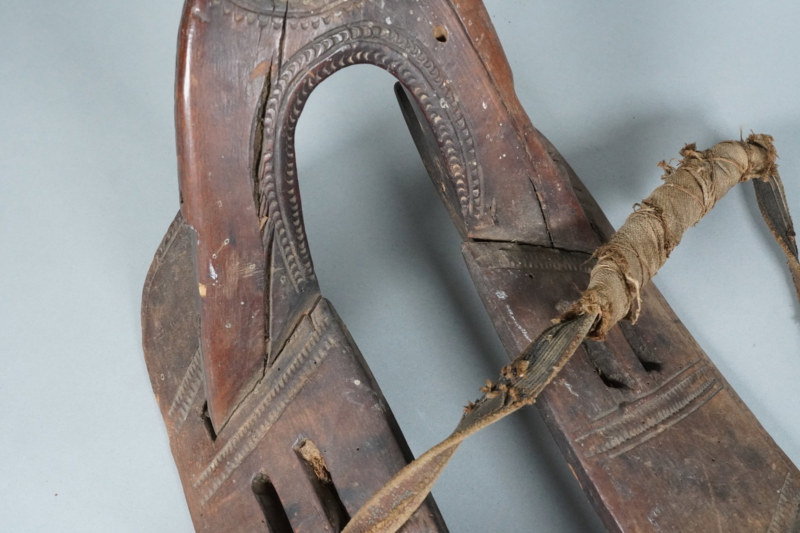 Antique Native American saddle - 4