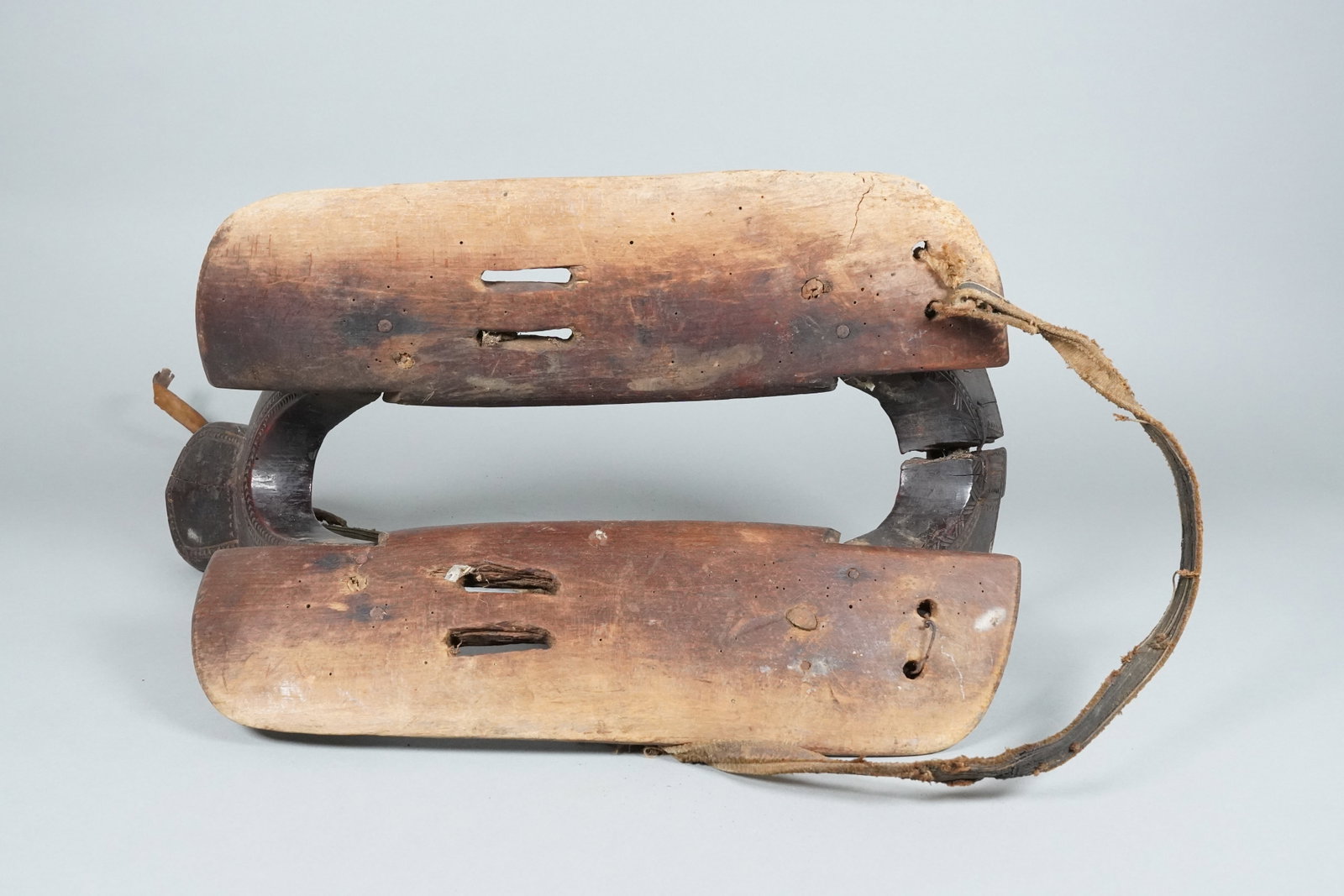 Antique Native American saddle - 7