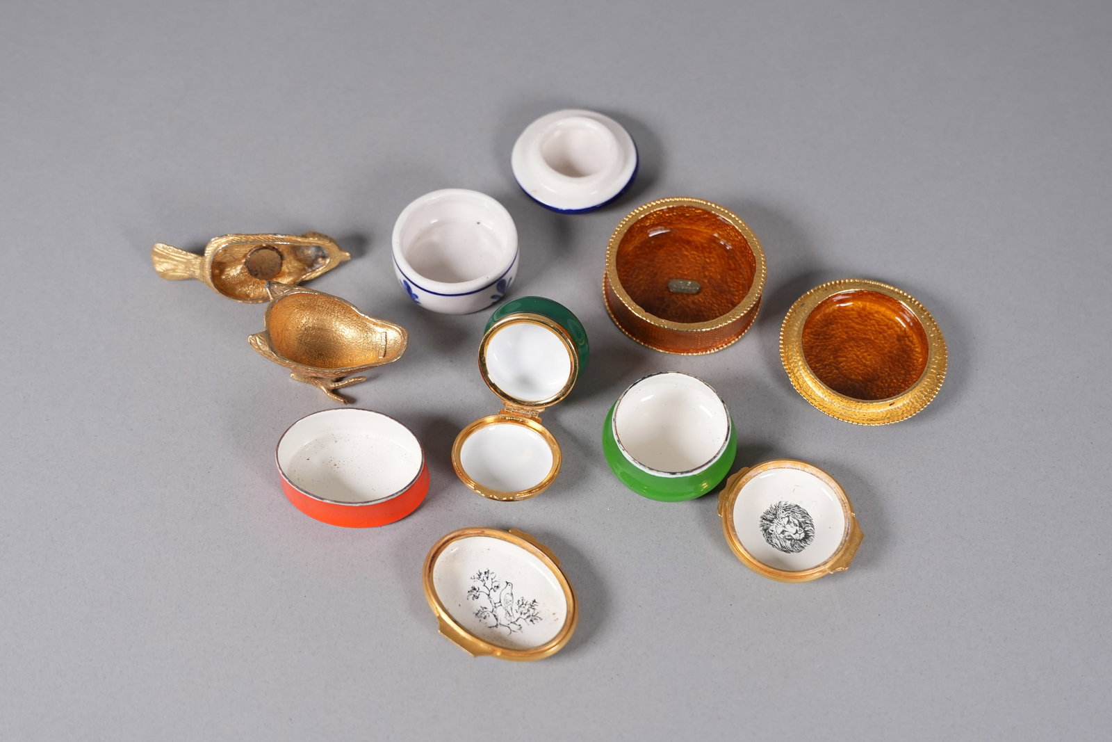Lots vintage trinkets - 4