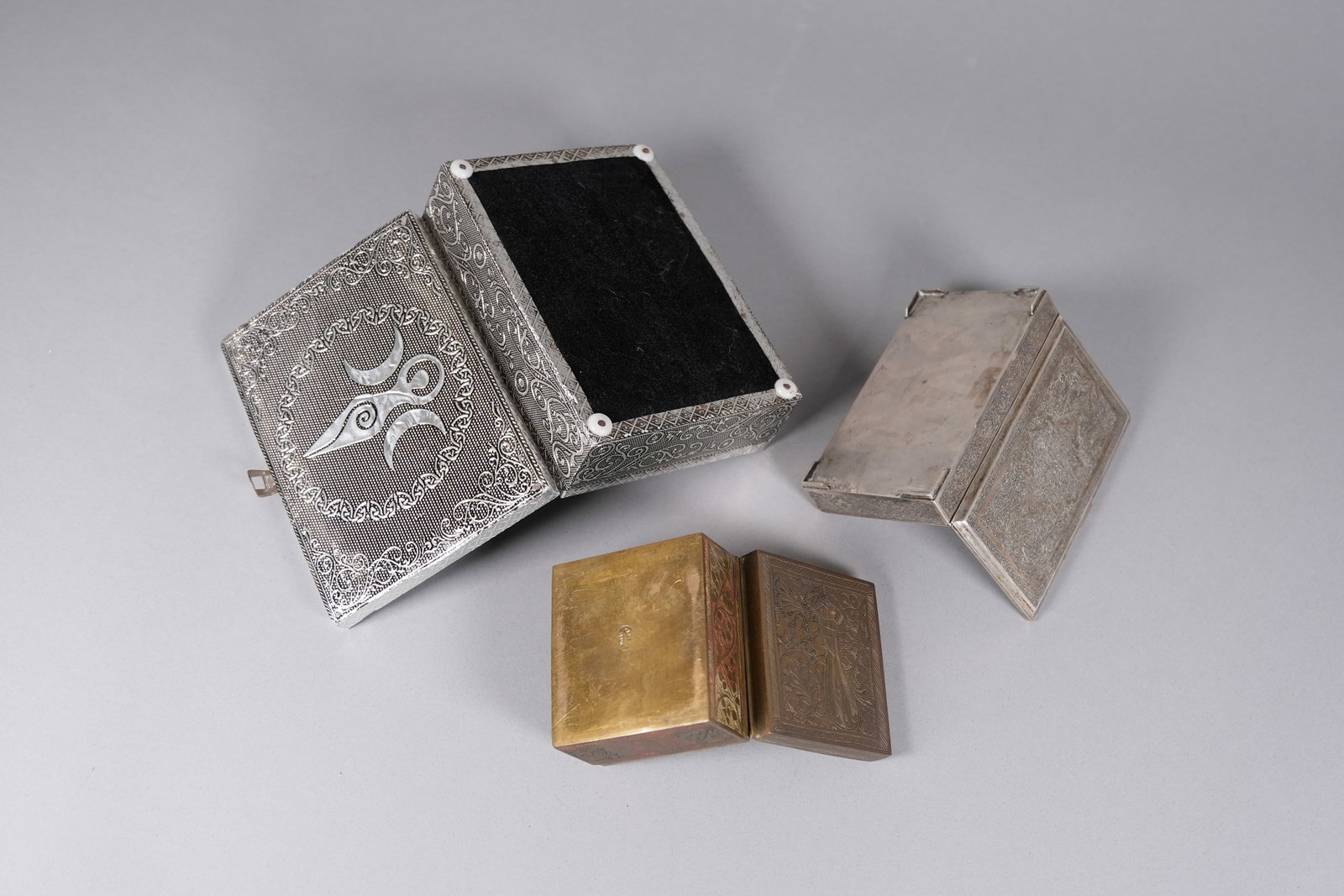 Lots estate items - 5