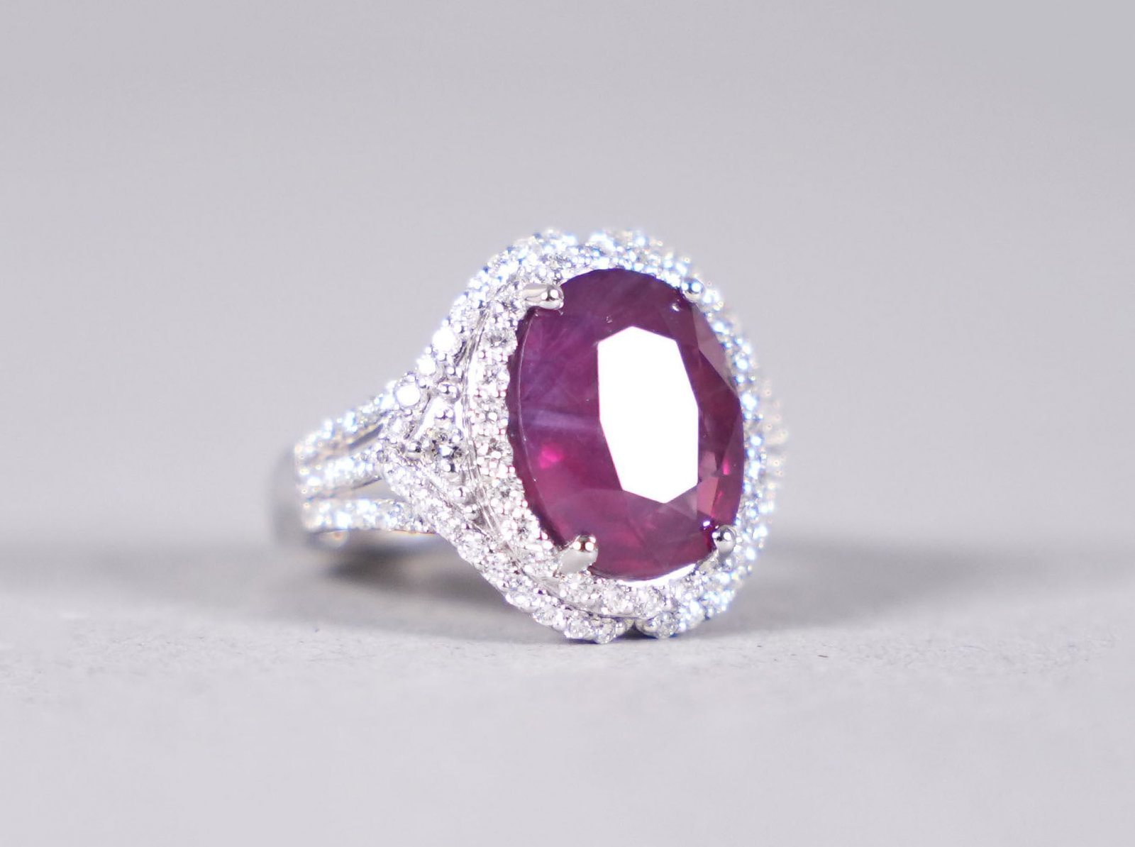 Platinum natural Kashmir sapphire diamond ring GIA (1 of 10)