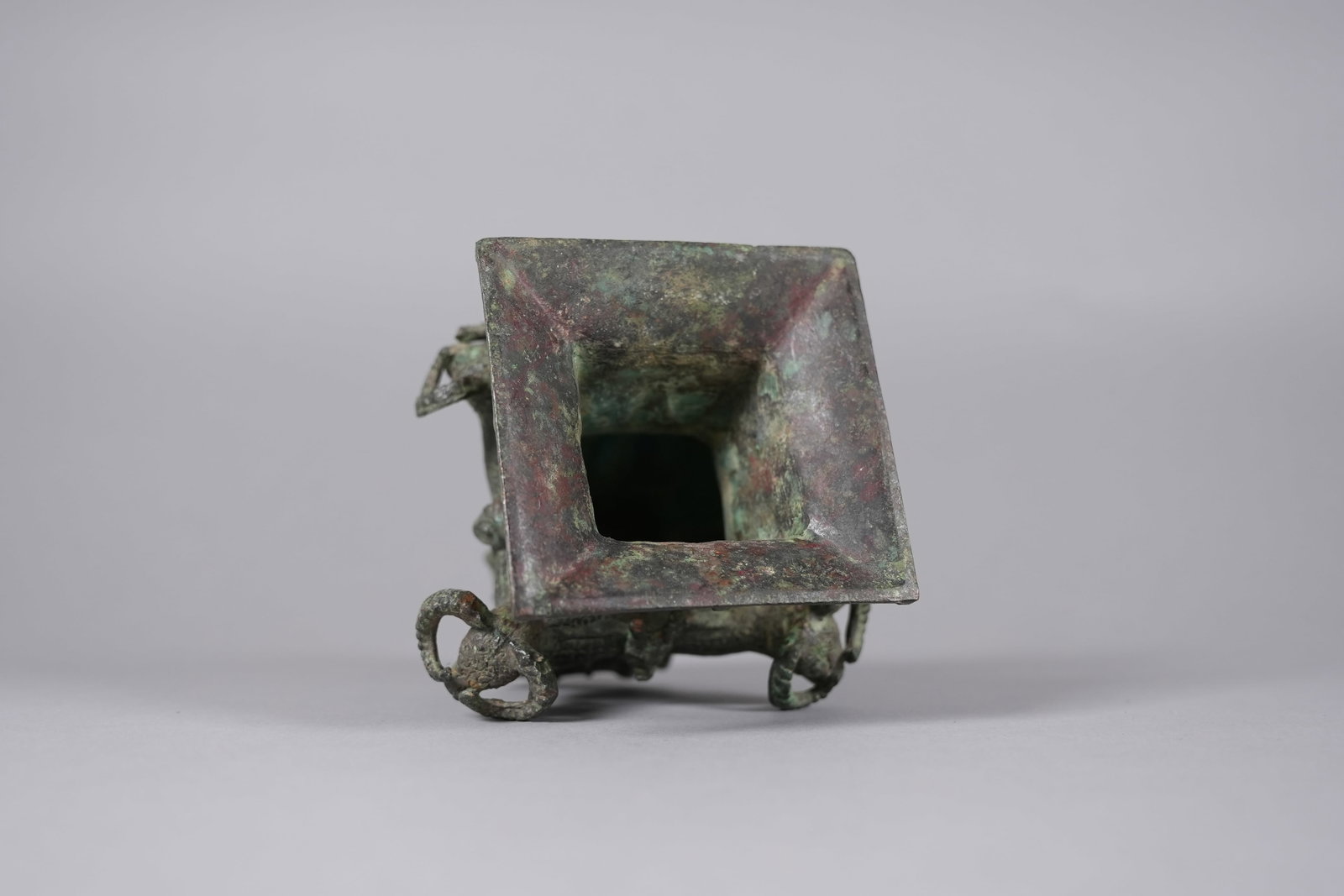 2 Chinese bronze vessels - 5