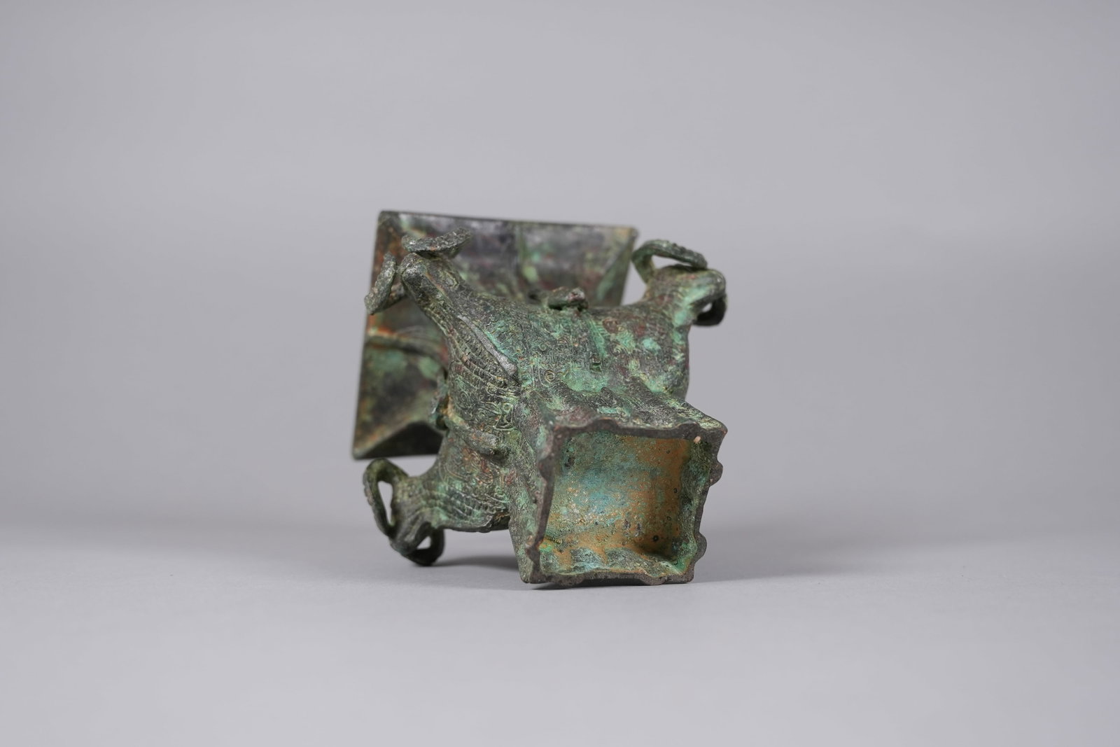 2 Chinese bronze vessels - 6
