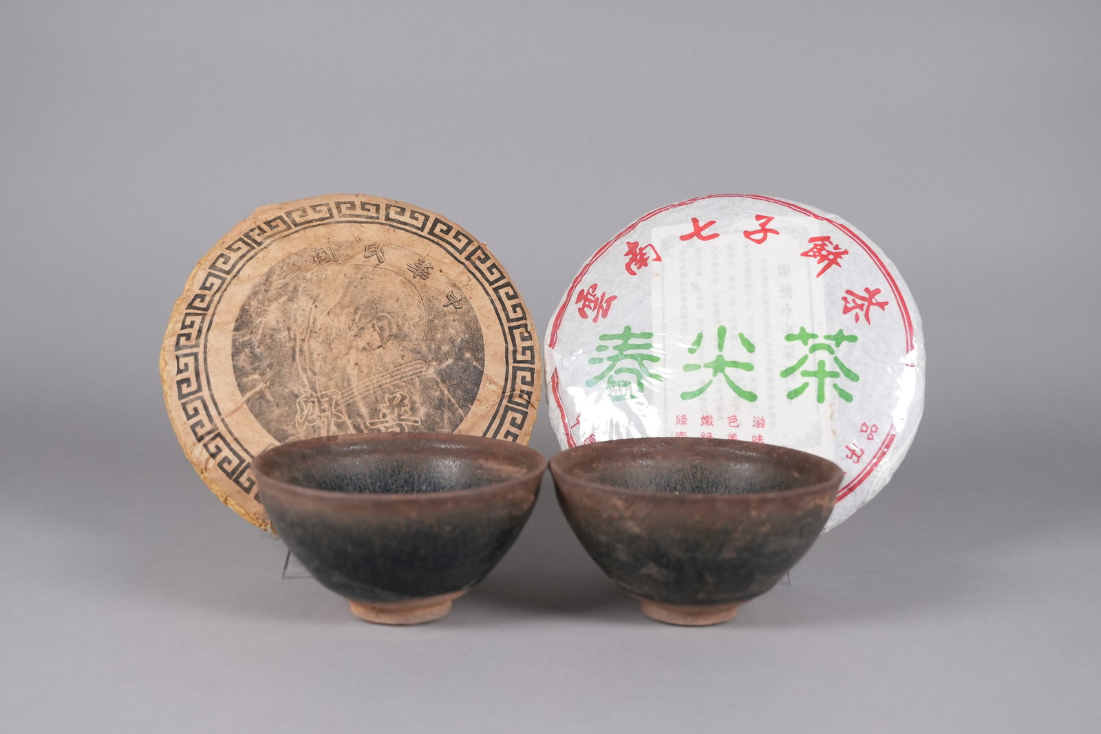 Lots Chinese tea items: Lots Chinese fine tea items. Largest H: 2.6" x W: 5."