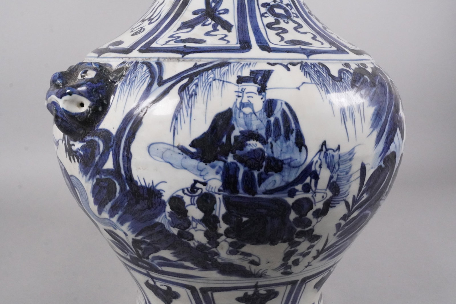 Chinese large b/w handled vase - 5