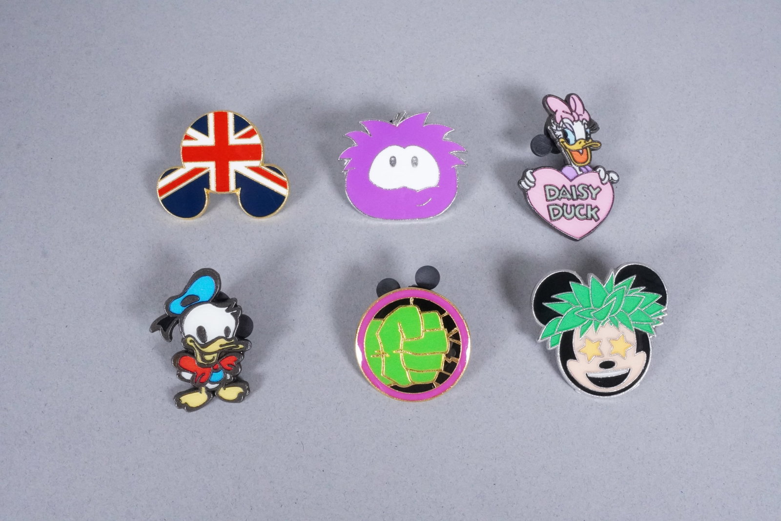 Lots Disney pins - 2