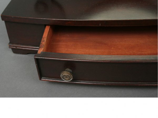 18th c. Style Shaving Mirror - 4