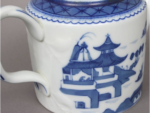 Mottahedeh Historic Charleston Tea Pot - 3