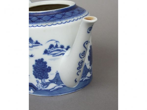 Mottahedeh Historic Charleston Tea Pot - 4