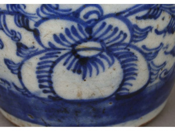 19th c. Chinese Blue and White Vase - 4