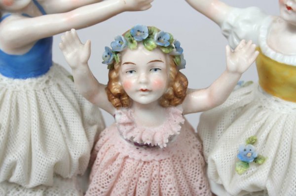 Two German Porcelain Figural Lace Groups of Girls - 8