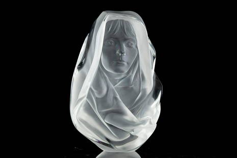 Frederick Hart Penumbra $12k retail Hand Signed Lucite Female Sculpture: Artist: Frederick Hart Title: Penumbra Medium: Lucite Acrylic Year: 1989 Size: 21" x 15" Edition: 48/350 Condition: Great condition with minor wear to the base