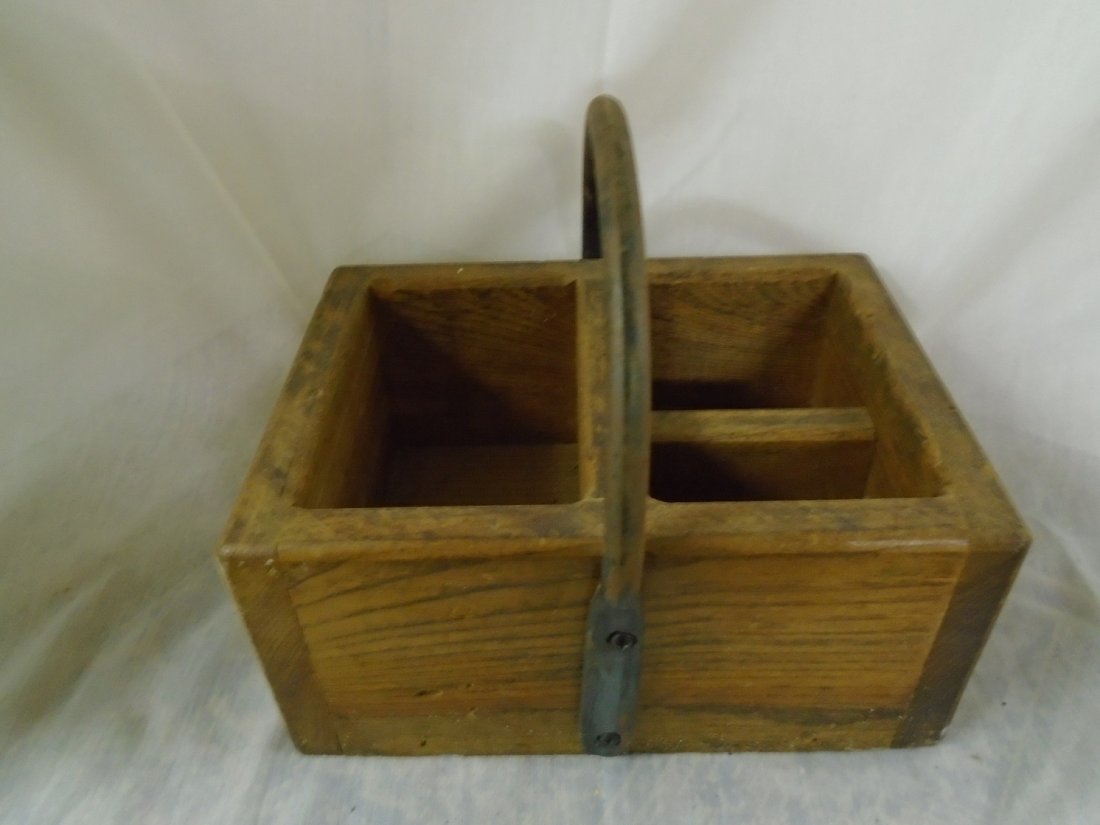 vintage wooden box with metal handle (1 of 3)