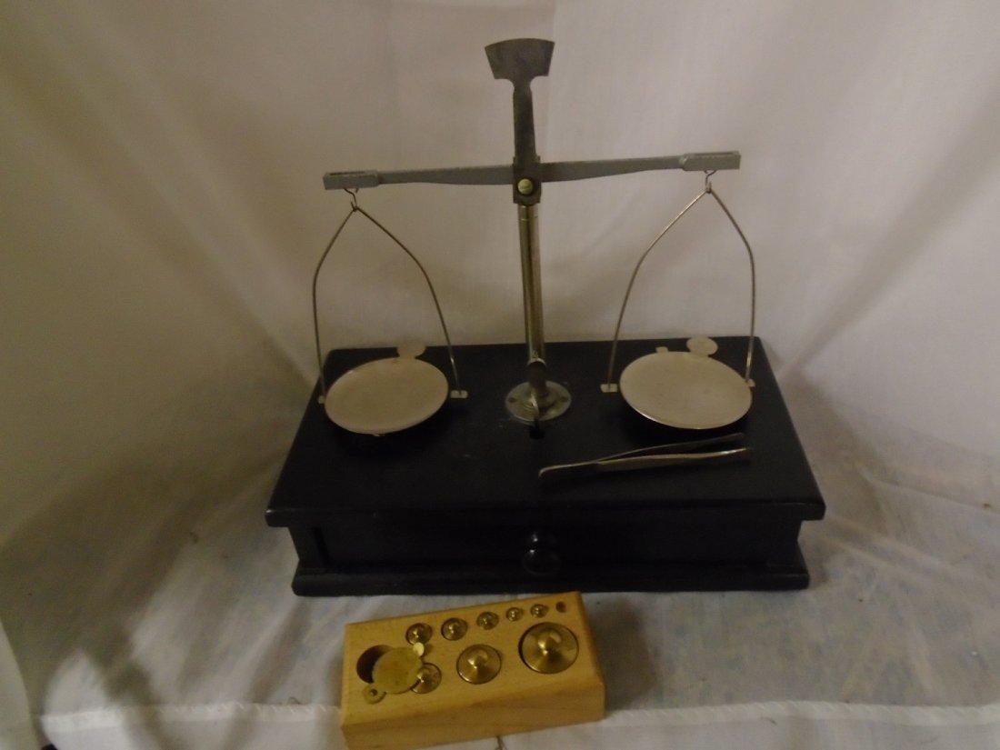 vintage Jeweler's Portable Balance Scale Wood box (1 of 5)