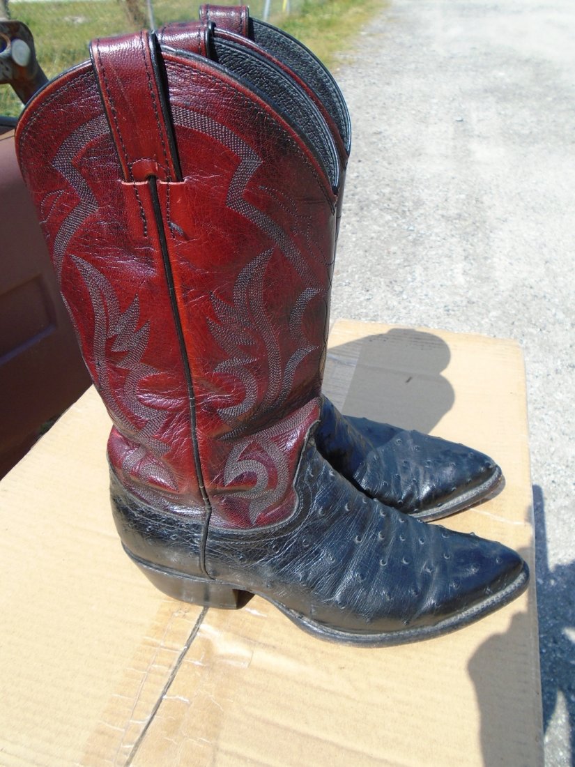 Mens Boots by Justin ostrich mens boots: Mens Boots by Justin ostrich mens boots 8D style 9019 in v good condition registration 23732