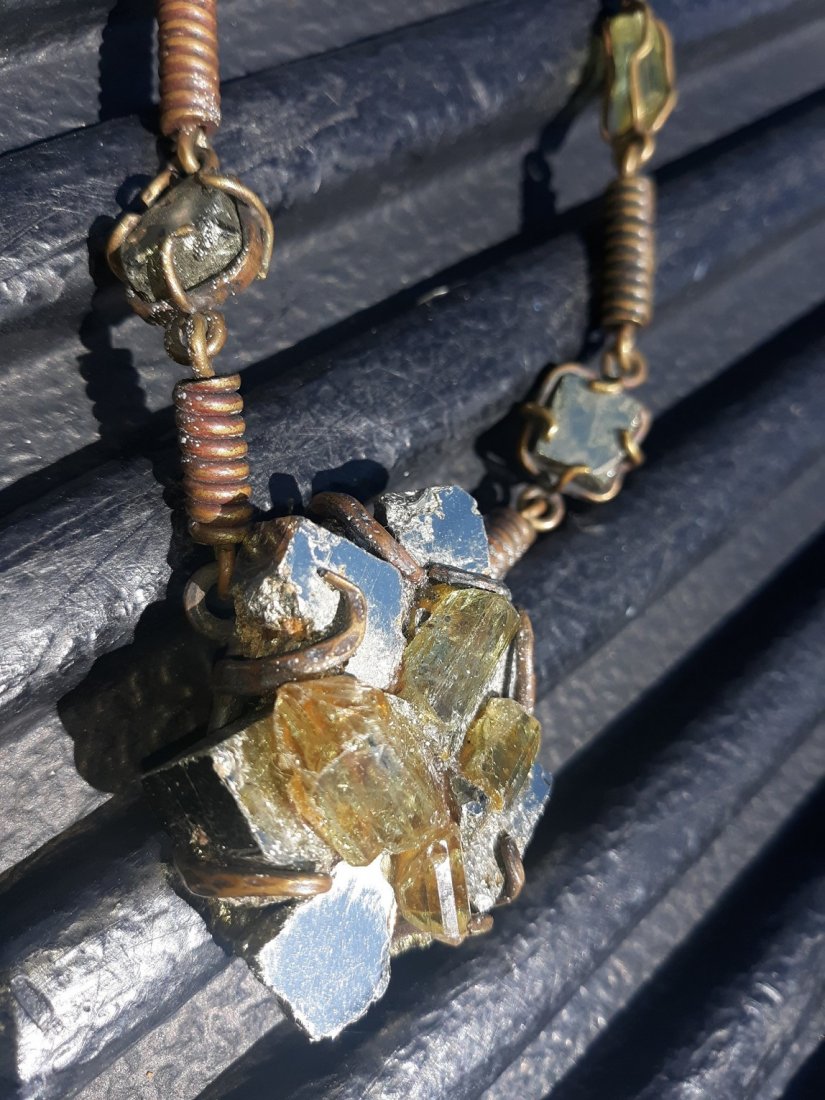 estate movie prop necklace yellow quartz & carrollite: estate movie prop necklace yellow quartz & carrollite yellow angel aura quartz healing crystals and mirror like carrollite and hand wrapped and mounted on hand made brass necklace. stunning one of a k