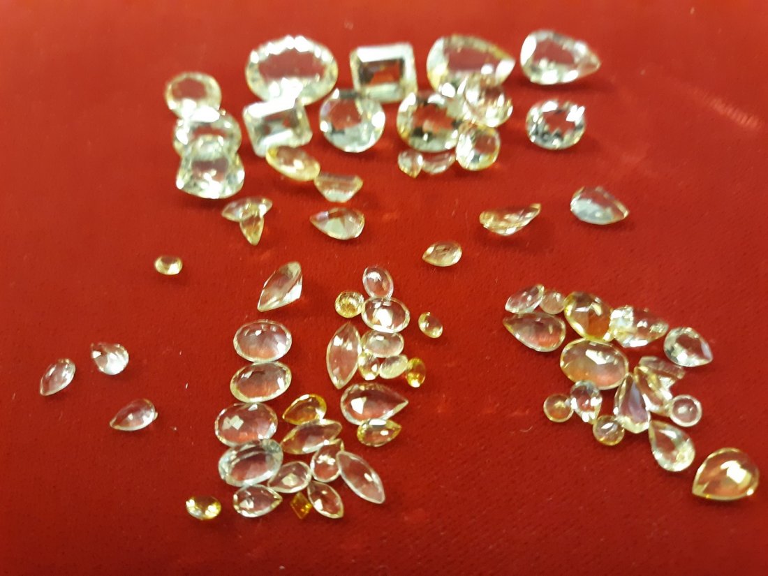 stunning Estate Gemstones 230 Carats Sapphire? (1 of 5)