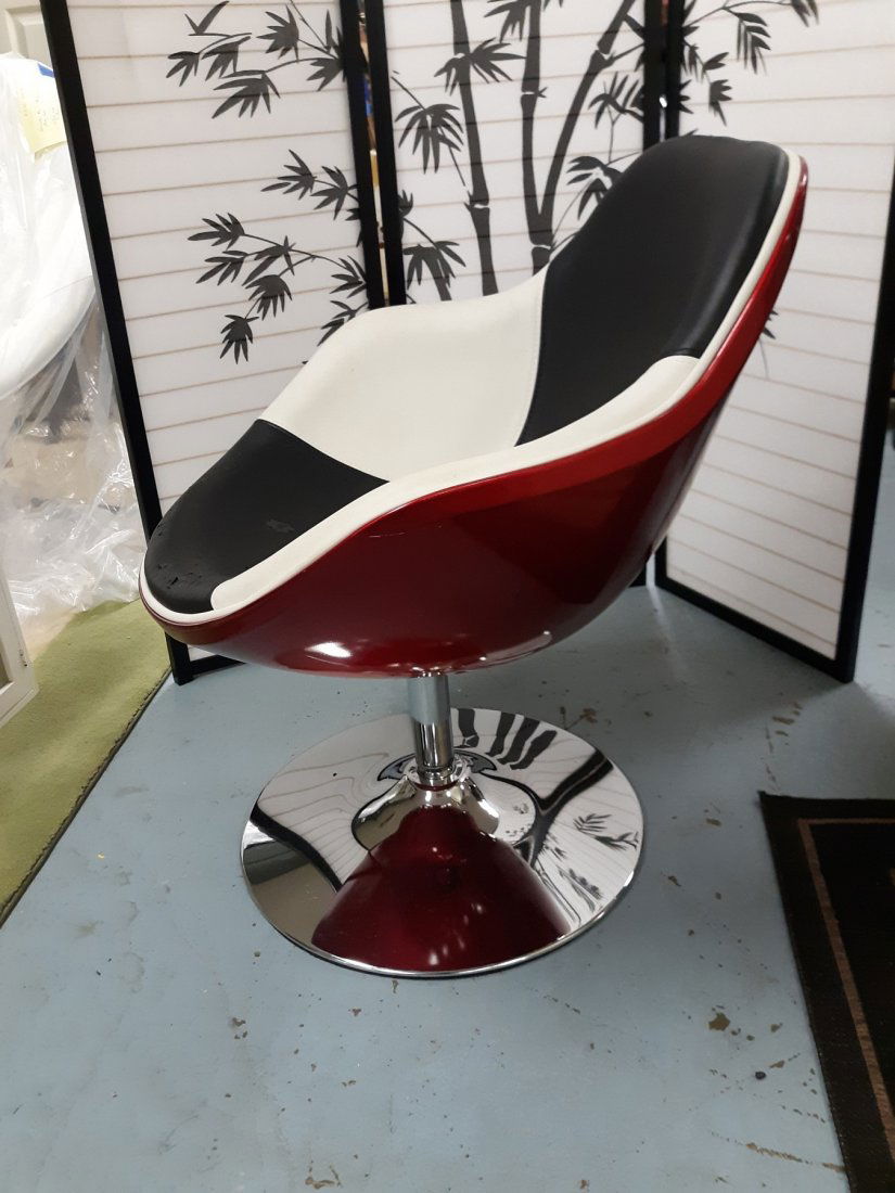 awesome MCM Chrome Bucket/Egg chair (1 of 4)