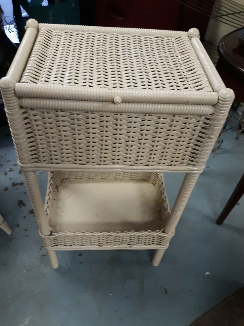 beautiful antique wicker sewing stand end table (1 of 3)