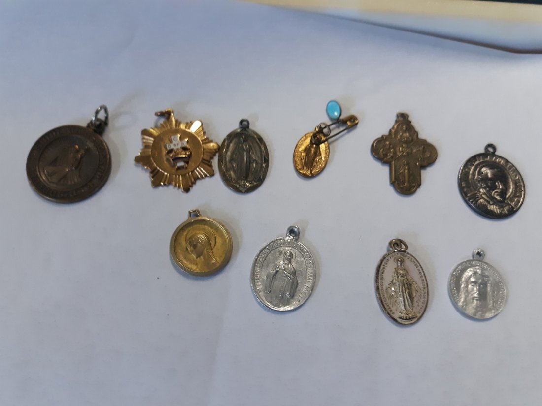 antique and vintage religious icon charms medals 10 (1 of 4)