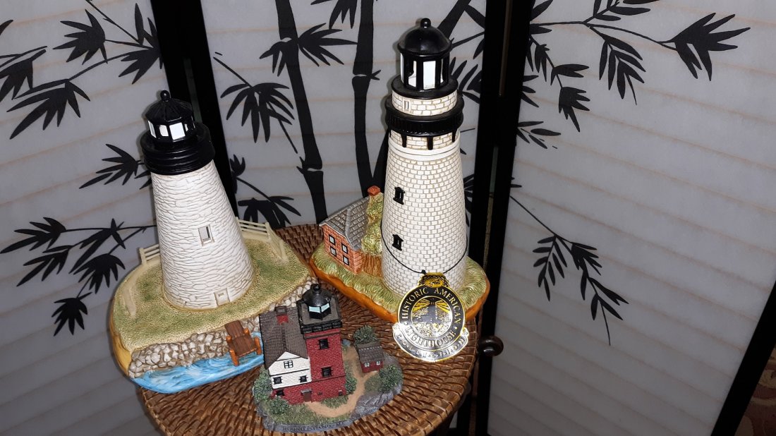 Lighthouse lot of 3  lefton (1 of 2)