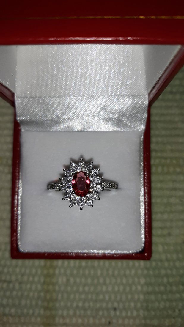 Ruby and White topaz Ring Beautiful! (1 of 2)