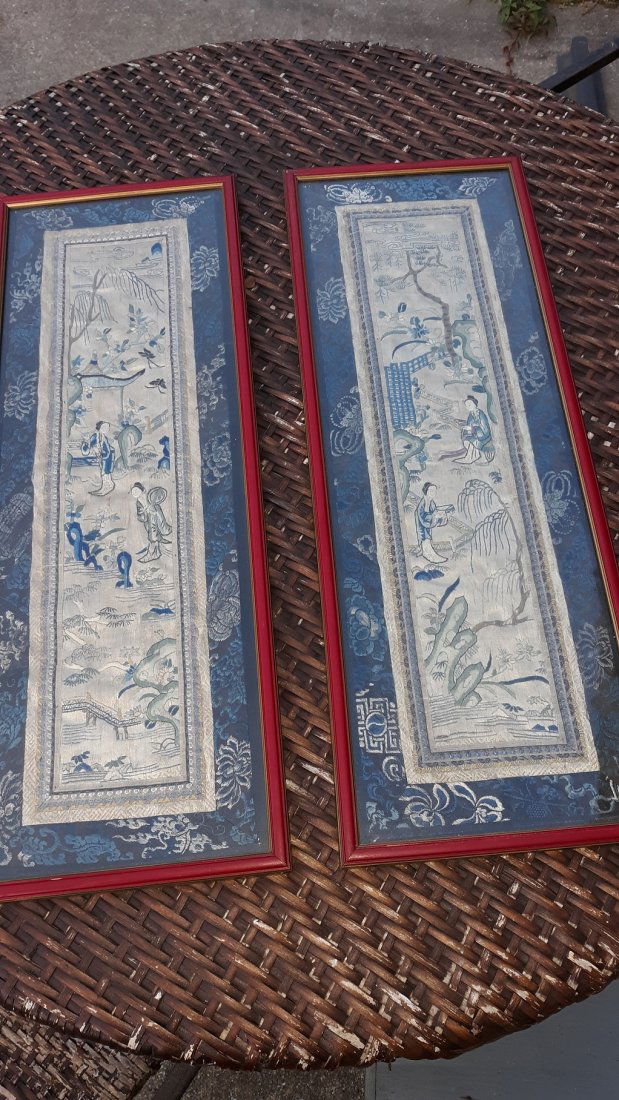 Set of 2 Vintage Chinese framed silk embroidered panels (1 of 5)