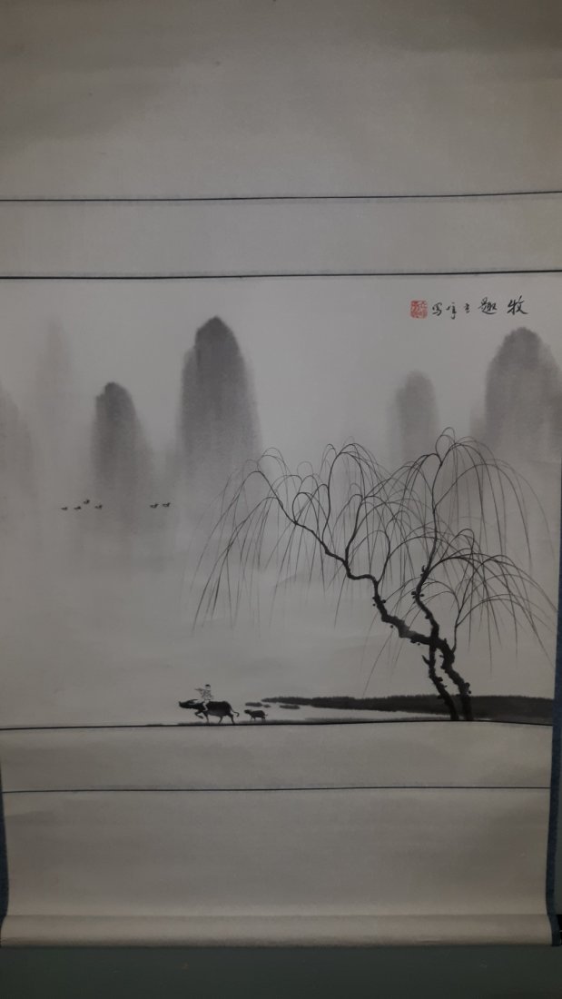 oriental Chinese Wall Hanging Scroll artist signed: oriental Chinese Wall Hanging Scroll artist signed what a pretty piece, signed by the artist 42" X 25" VERY GOOD CONDITION SEE PICS