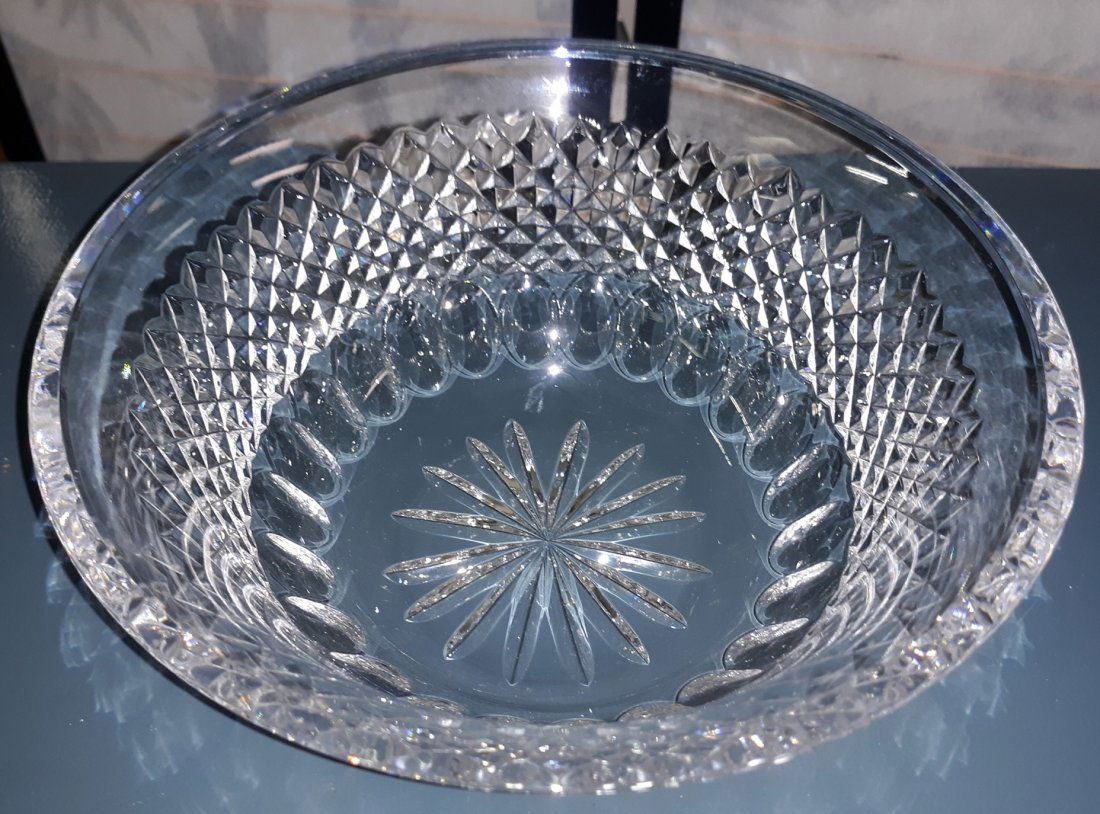 Waterford Irish Lace 9" crystal Bowl (1 of 3)