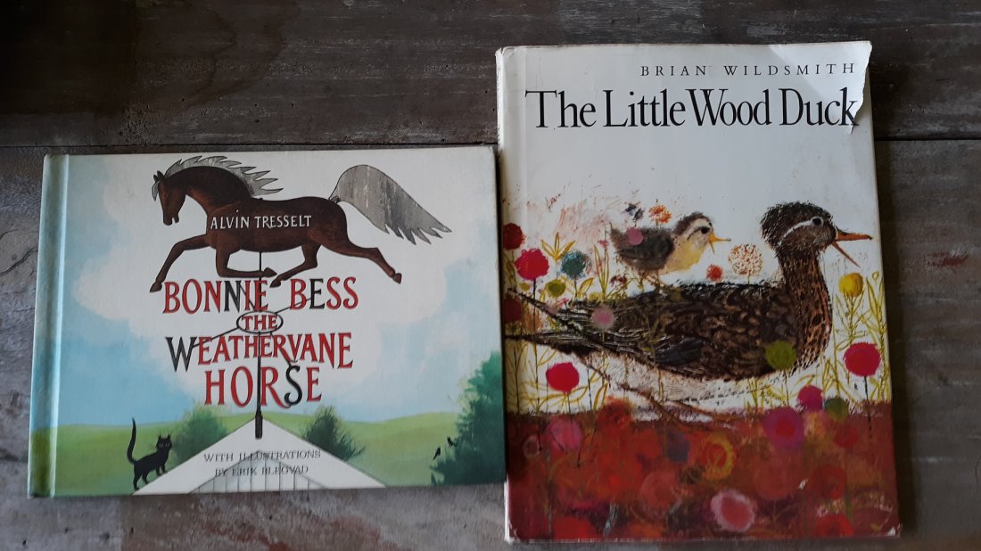 Childrens Books lot of 2 signed by authors duck,horse: Bonnie Bess, the Weathervane Horseby Alvin Tresselt, Erik Blegvad (Illustrator) 1970 parents magazine press ny signed by author very good condtion The Little Wood Duckby Brian Wildsmith in very good c