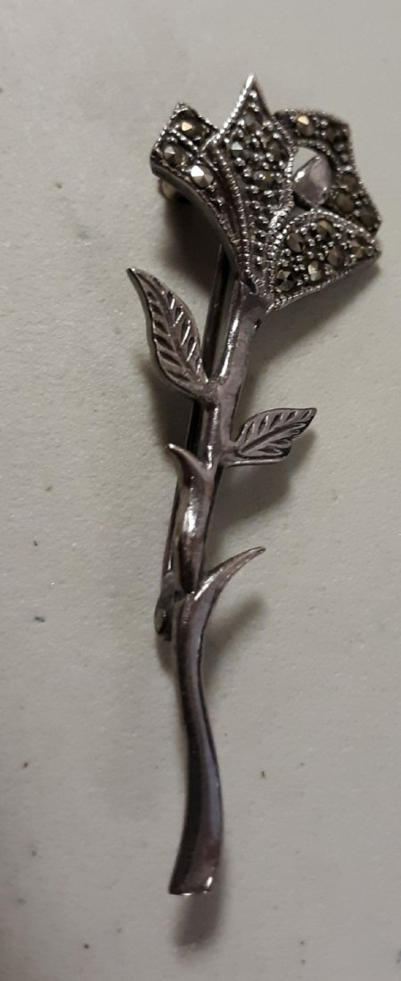 Vintage Italy Sterling and Marcasite pin brooch: gorgeous vintage italy sterling and marcasite pin ex cond 2 1/4" long see pics estate item