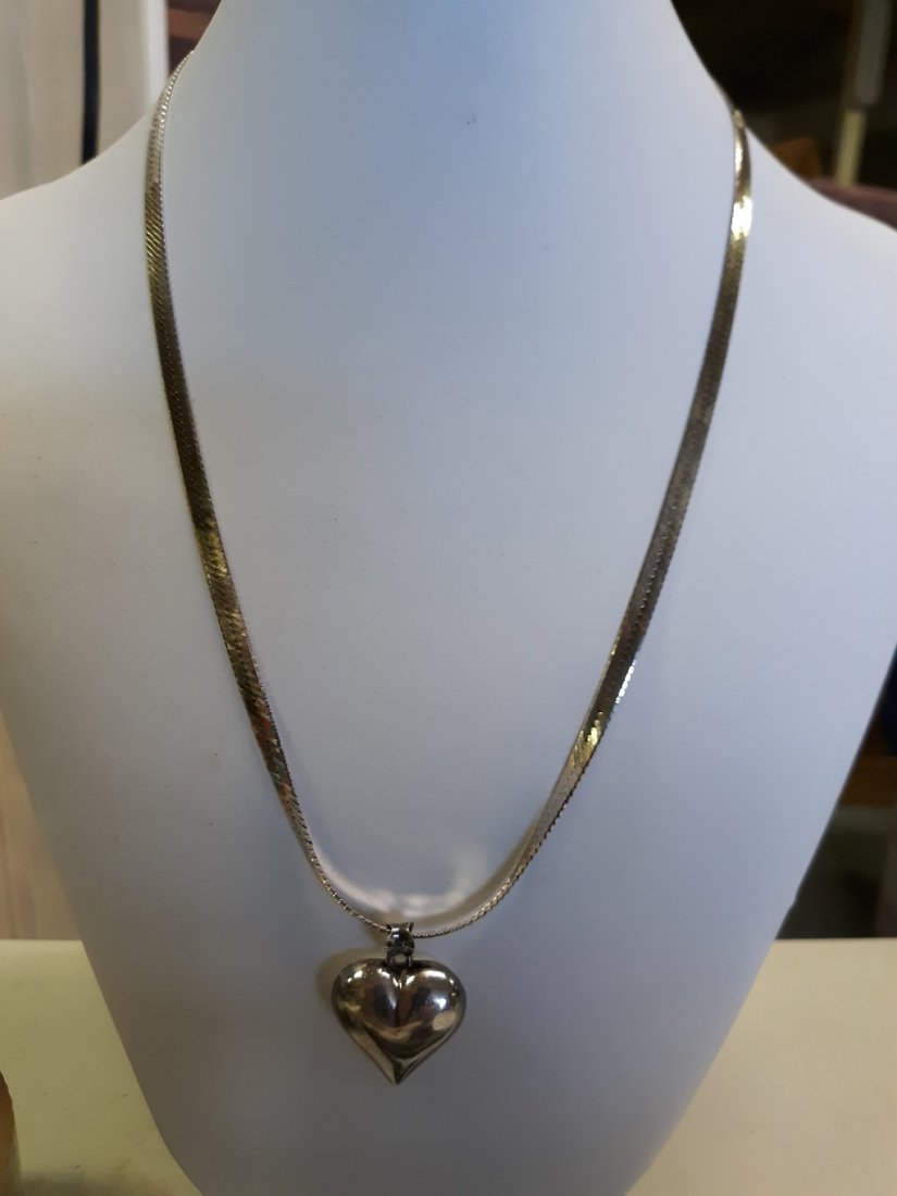 Sterling Italy 18 1/2" necklace & Sterling Heart: Sterling Italy 18 1/2" necklace & Sterling Heart beautiful vintage estate necklace all sterling including the heart slide 5mm herringbone 18 1/2" very good condition see pics