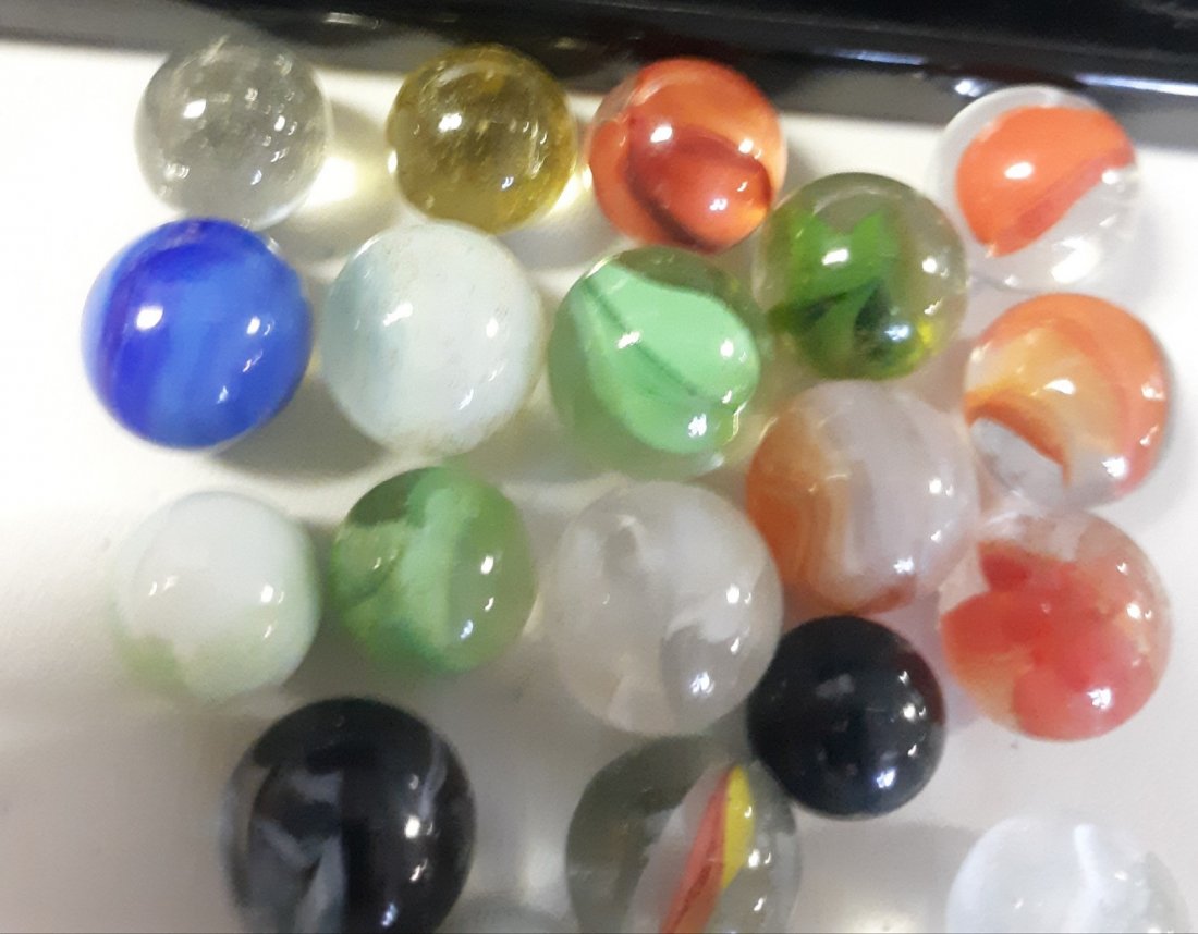 estate marbles lot of 22 antique hand made too!: advanced estate marble collector marbles lot of 22 varying size 1/2 or less to 5/8" see pics