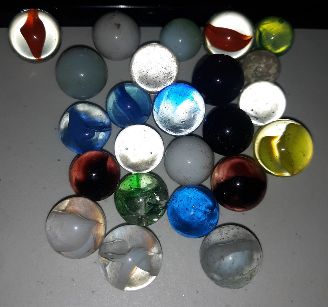 Estate marbles collection of 24 vintage mostly hand mad: advanced estate marbles collectors estate lot of 22 marbles varying sizes less 1/2" -5/8" see pics