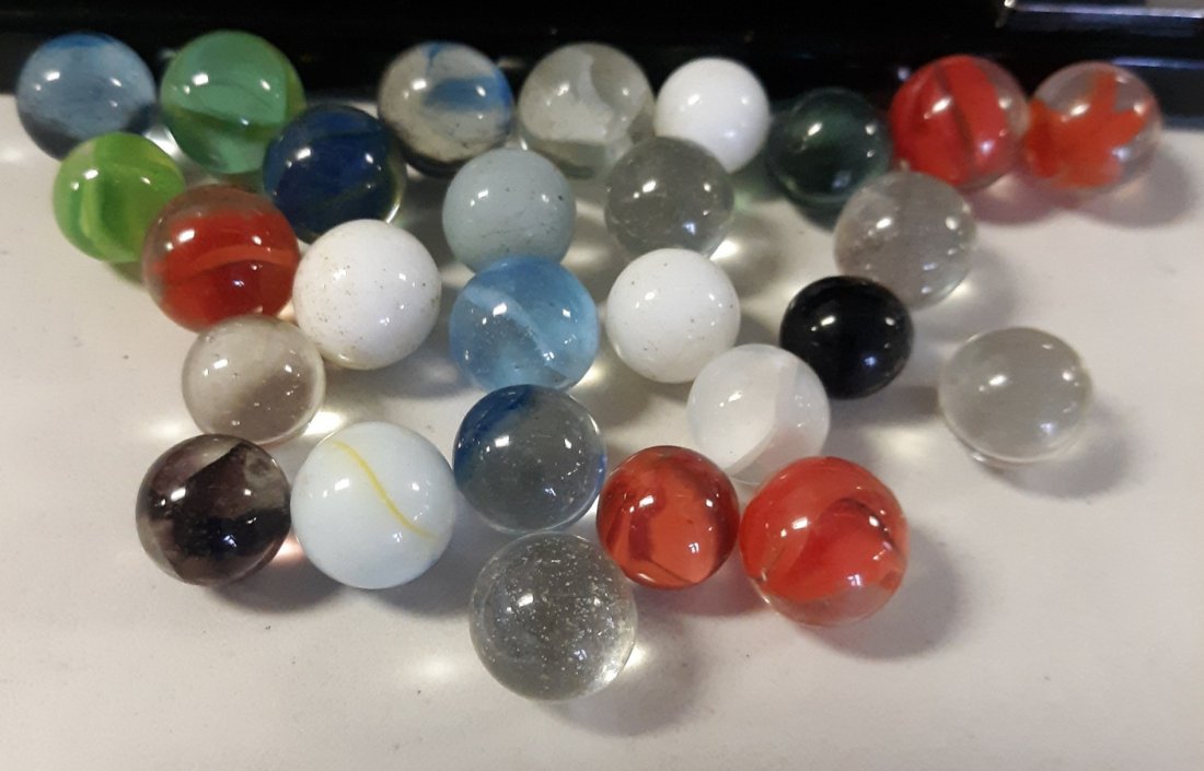 Estate Marbles lot of 27 Mostly Hand Made: from advance estate marble collector varying sizes less than 1/2" -5/8" see pics