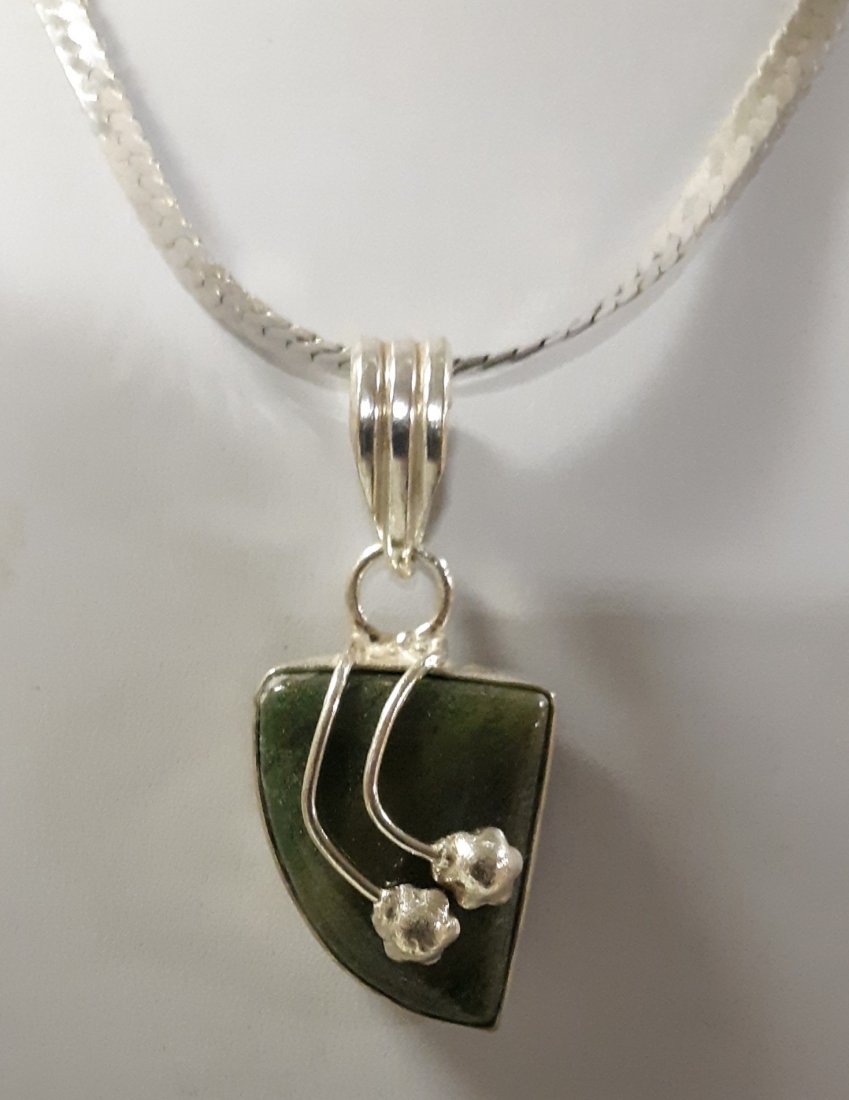 Herringbone Sterling Silver Choker w/Jade /Pendant: gorgeous estate necklace complex herringbone choker 15 3/4" signed italy 925 with 2" drop slide w/jade and sterling see pics very good condition