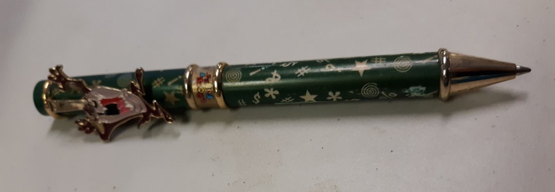 1997 Warner Bros looney tune Tasmanian Devil Pen!: nice vintage estate pen in good used condition needs new ink cartridge but readily available SOO COOL! see pics