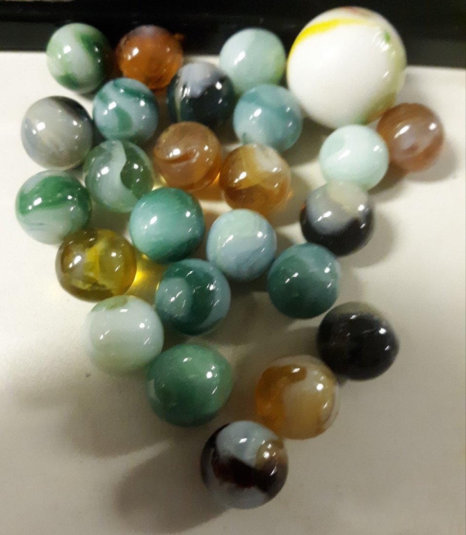 antique estate marbles lot of 26 shooter swirls opaques: lot of 26 marbles antique estate opaque hand made from lifetime collector 1 shooter apprx 1" 25 5/8" some smaller some larger opaque swirls and hand made see pics