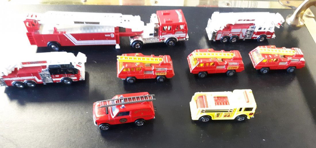 die cast fire trucks lot of 8 matchbox,hotwheels,pierce: estate collection of 8 die cast fire trucks etc. 2 1975 #2 blaze buster matchbox super fast 1 looks near mine 76 hot wheels yellow fire truck near mint pierce 2velocity RW015 majorette range rover mat