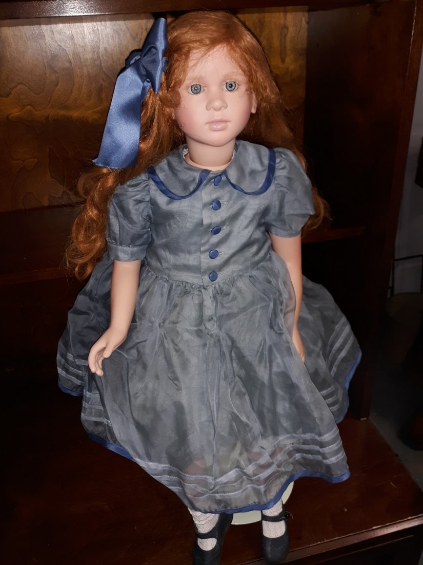 Ruth Treffeisen Doll Red Head Beauty! 1995 28": Ruth Treffeisen Doll Red Head Beauty! 1995 28" what a gorgeous doll! signed in very good condition from estate see pics stand not incuded