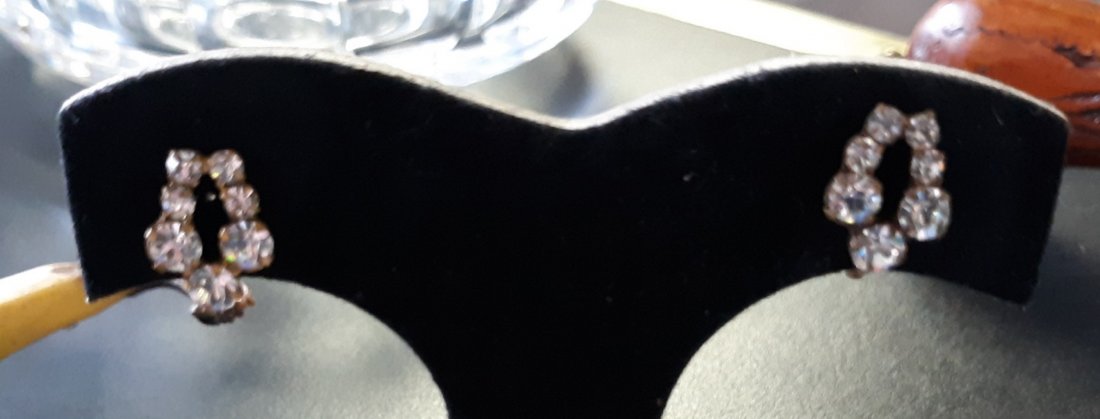 antique Austrian crystal screwback earrings Beauty!: wow these are the nicest antique Austrian crystal earrings I have seen! super bright and clean signed made in Austrian don't miss out on these see pics