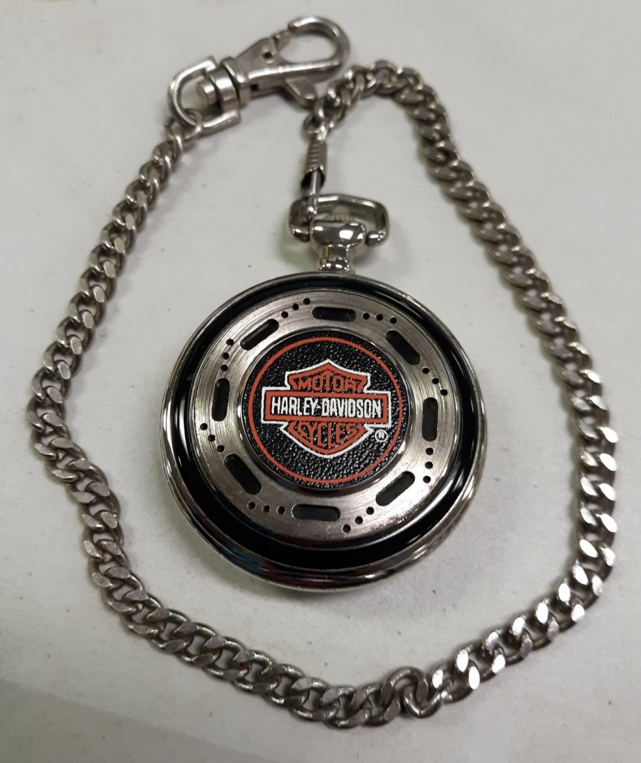 vintage Harley Davidson pocket watch franklin mint nice: from estate very nice vintge Harley Davidson pocket watch made by franklin mint 14 1/2" chain very good condition needs battery see pics