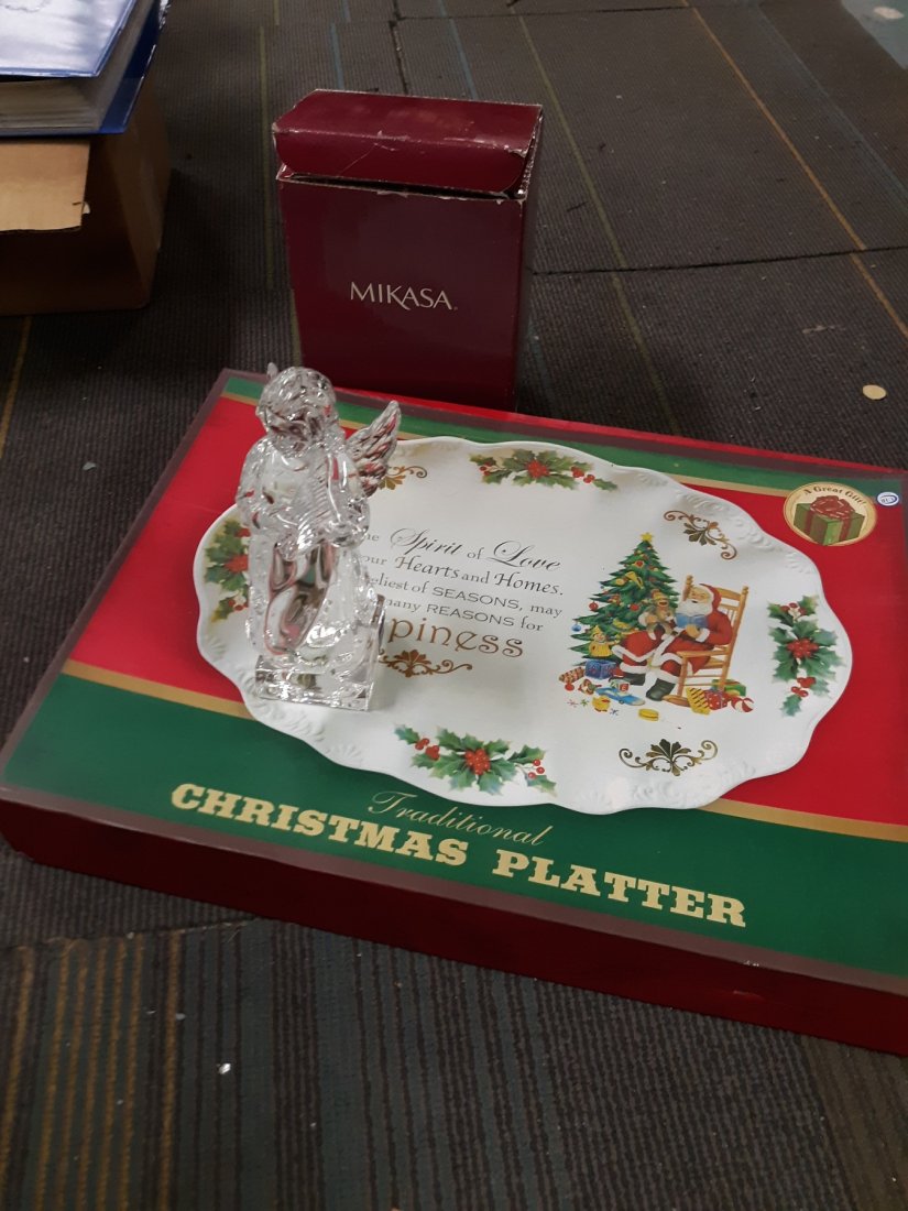 christmas lot mikasa angel nib,18" christmas platter: new in box Mikasa angel 8" lead crystal 93/929 and a beautiful platter 18? x 13 1/2" in box too! both for one bid see pics