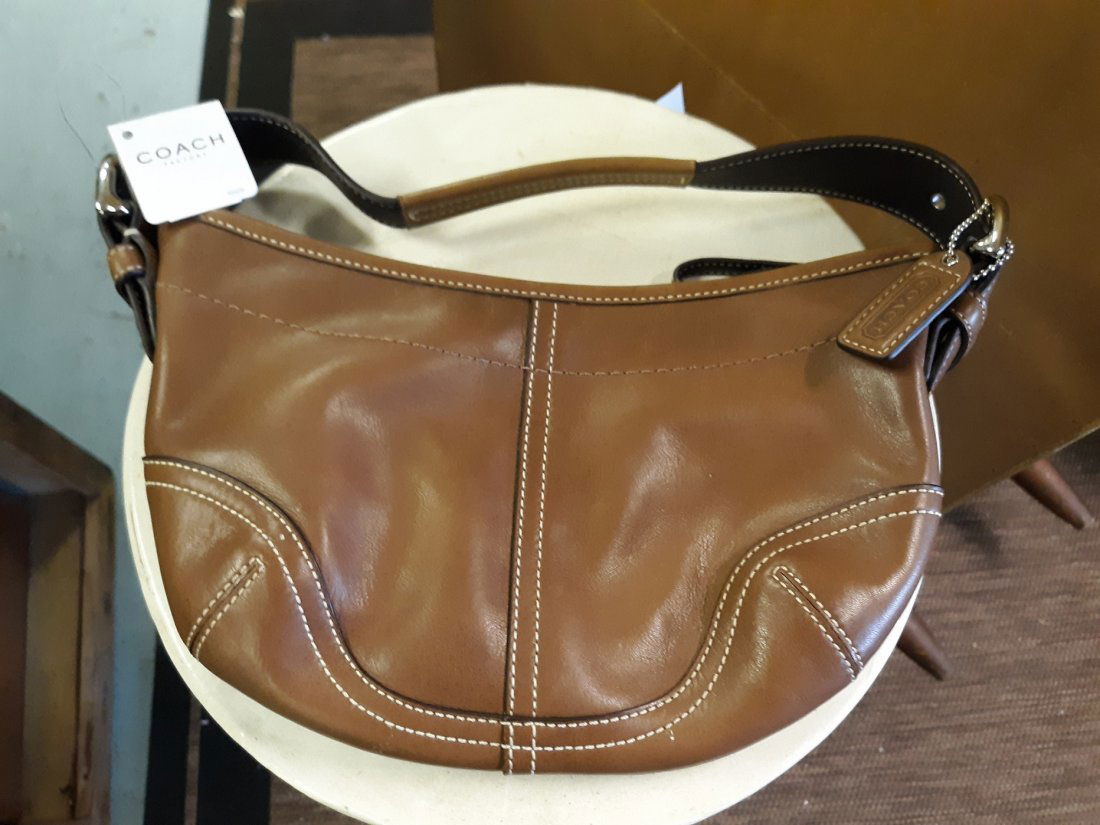 Coach Small Soho Leather Purse NWT! #9541: FROM ESTATE NEW WITH TAGS COACH SMALL SOHO HOBO PURSE LEATHER 11" x 16" see pic