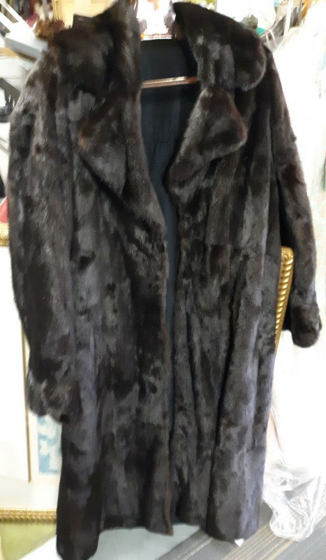 gorgeous estate Brown Mink Fur Coat 53" beauty!: beautiful mink fur coat dark brown 53" long 17" across shoulders in very good condition no tags see pics