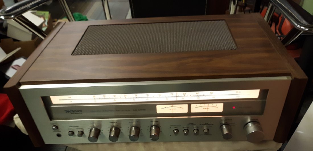 vintage technics SA5270 Stereo Receiver audiophile: estate item audiophile with orig box! vintage technics SA5270 Stereo Receiver audiophile tested working very good case is nice too! can only fault it for having a scratchy volume knob but a little con