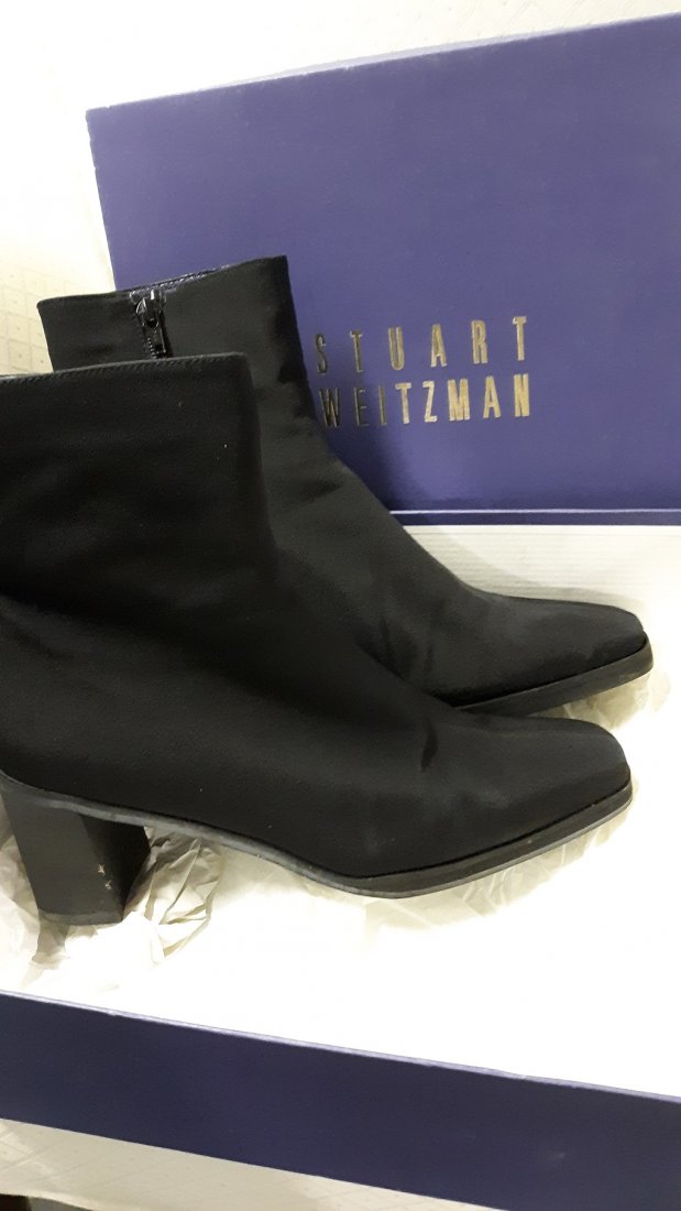 stuart weitzman boots blizzard black sz 8: stuart weitzman boots blizzard black gore tex sz 8 w/box in very good condition from estate see pics