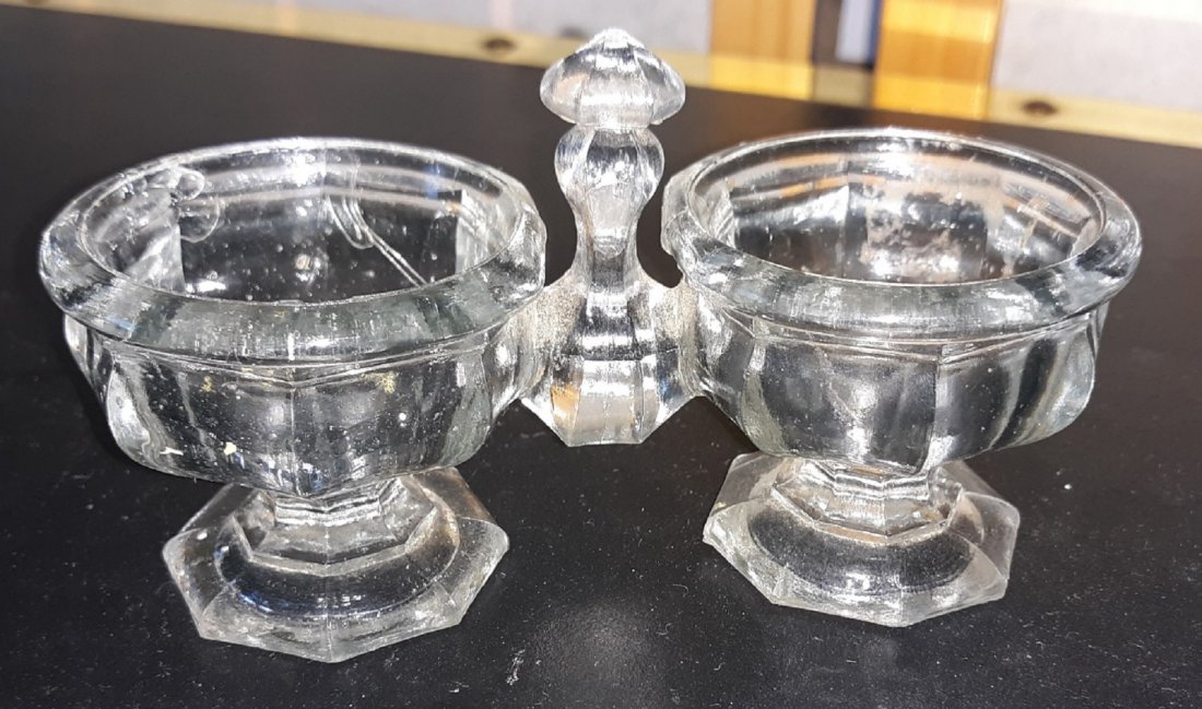 antique Eapg Dual salt cellars Baccarat style nice!: from estate dual salt cellars in eapg glass 5" wide 2 3/4" tall see internal bubble and straw marks but very nice! see pics